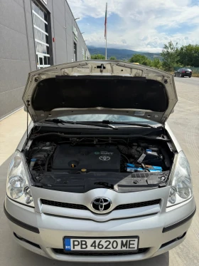 Toyota Corolla verso, снимка 8
