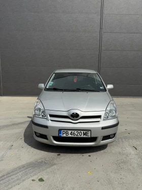 Toyota Corolla verso, снимка 1