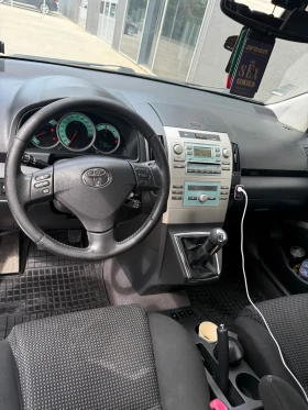Toyota Corolla verso, снимка 5