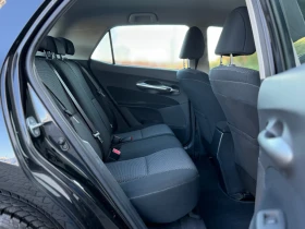 Toyota Auris 1.8i 147к.с. Фейслифт, снимка 9