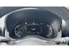 Toyota Yaris Cross 1.5 HSD PREMIERE EDITION AWD | Auto.bg — изображение 14