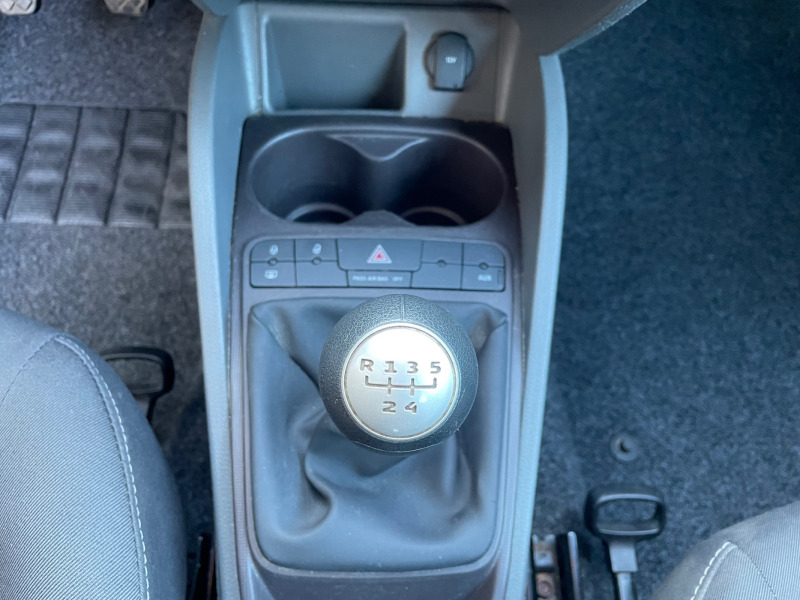 Seat Ibiza 1.2 16v, снимка 9 - Автомобили и джипове - 46486382