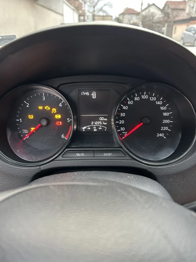 VW Polo, снимка 6 - Автомобили и джипове - 50730097