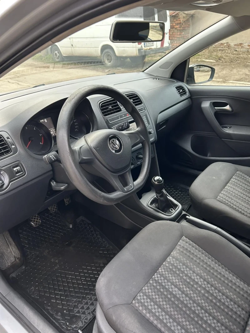 VW Polo, снимка 10 - Автомобили и джипове - 50730097