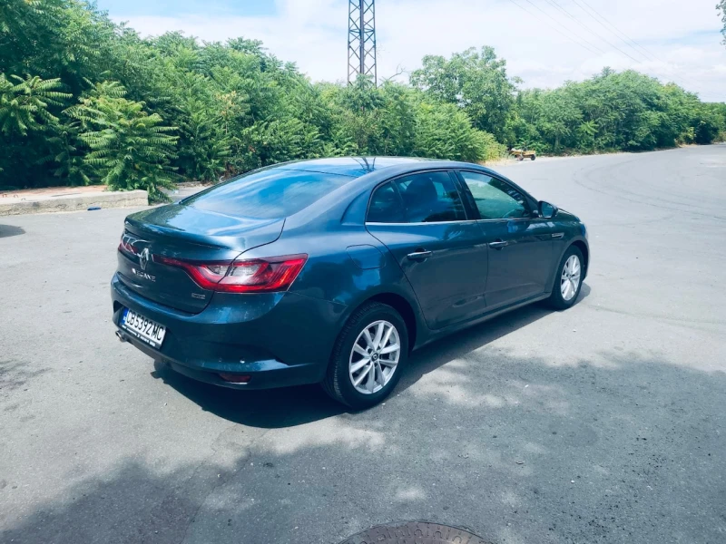 Renault Megane, снимка 8 - Автомобили и джипове - 52555495