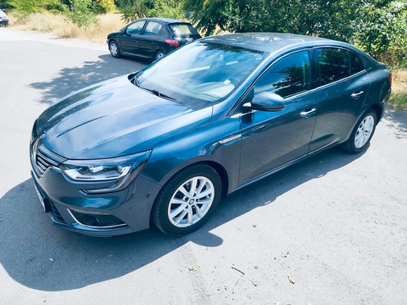 Renault Megane, снимка 13 - Автомобили и джипове - 52555495