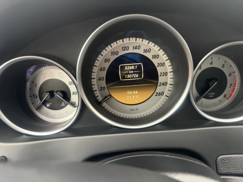 Mercedes-Benz C 180 C180 CGI AVANTGARDE, снимка 11 - Автомобили и джипове - 51834795