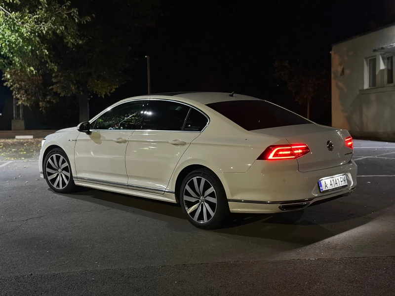 VW Passat 2.0BITDI, R-LINE, 4MOTION, снимка 16 - Автомобили и джипове - 52137015