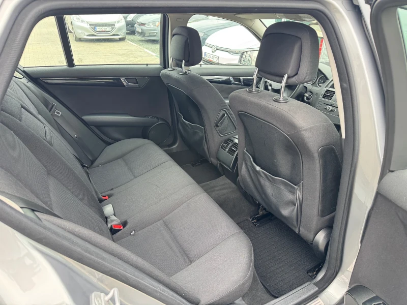 Mercedes-Benz C 220 CDI 170к.с ЕВРО5 Ръчка, снимка 11 - Автомобили и джипове - 52831588