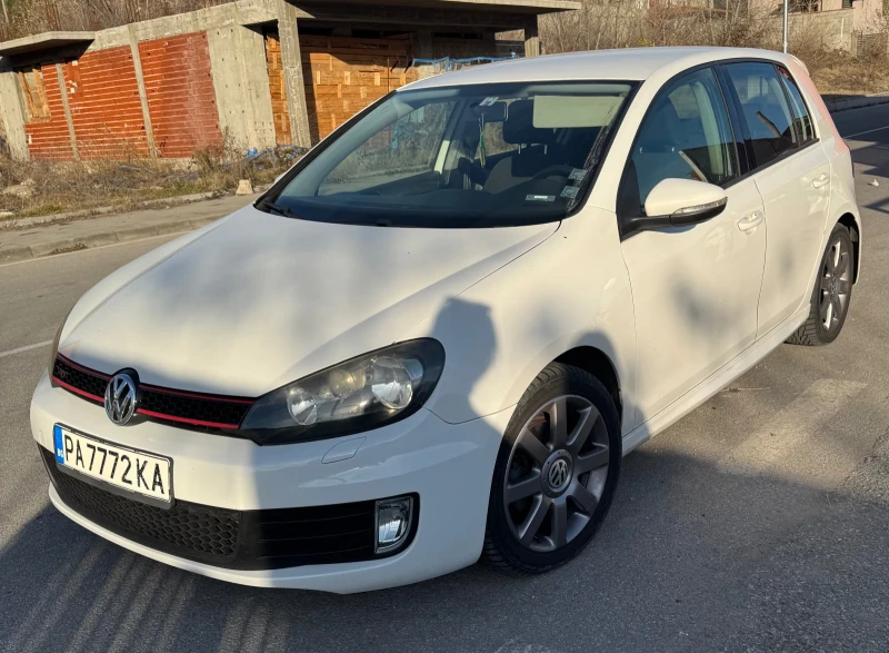 VW Golf, снимка 3 - Автомобили и джипове - 52848644