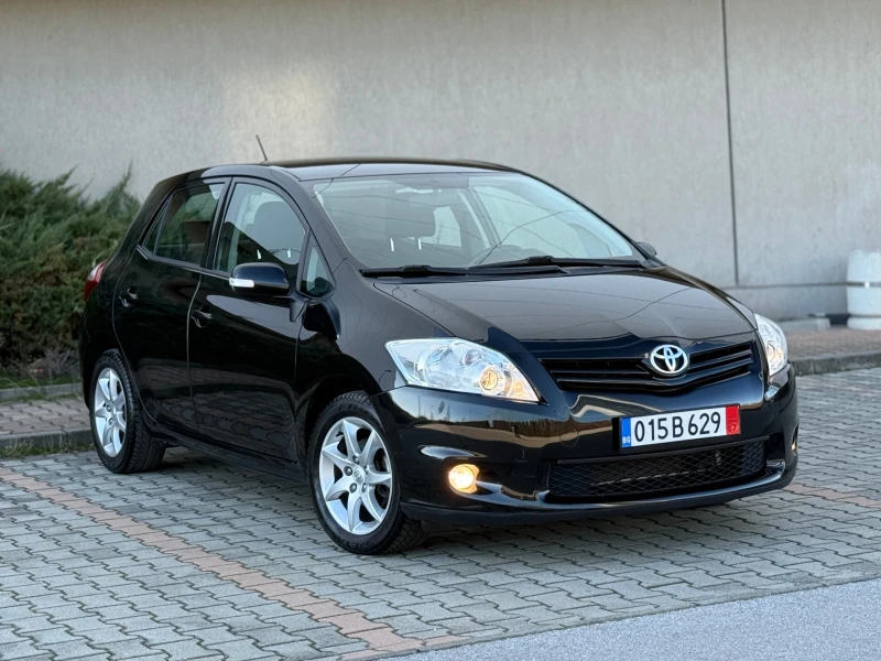 Toyota Auris 1.8i 147к.с. Фейслифт, снимка 2 - Автомобили и джипове - 52918599