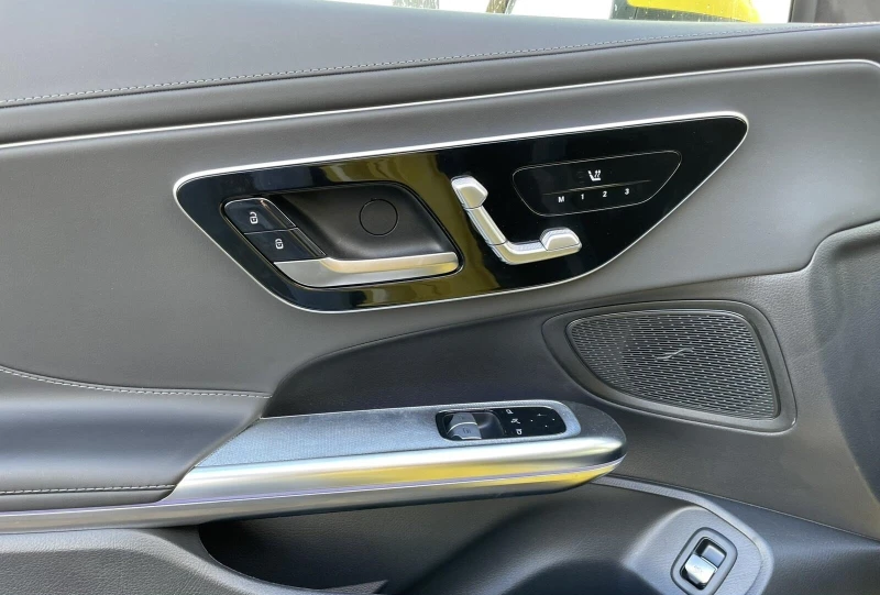 Mercedes-Benz CLE 53 AMG/4-MATIC/COUPE/DIGITAL LIGHT/KEYLESS/360/, снимка 7 - Автомобили и джипове - 52928432