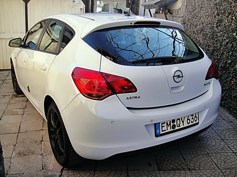 Opel Astra 1.4  ГЕРМАНИЯ, снимка 5 - Автомобили и джипове - 53237539