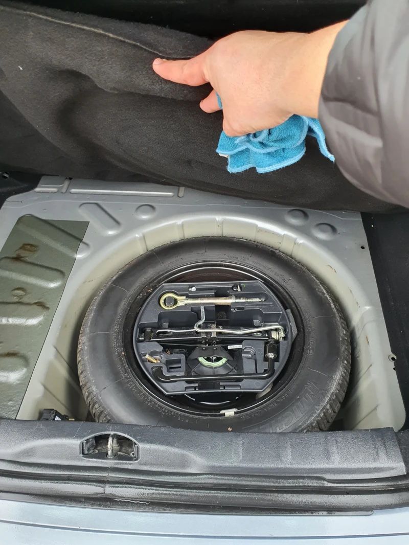 Citroen C4 1.6HDI, снимка 12 - Автомобили и джипове - 53468464