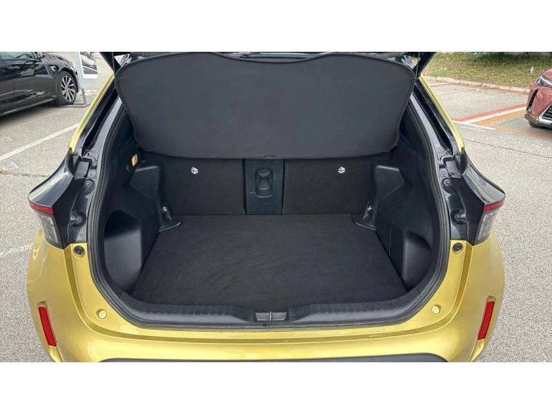 Toyota Yaris Cross 1.5 HSD PREMIERE EDITION AWD, снимка 10 - Автомобили и джипове - 54863607