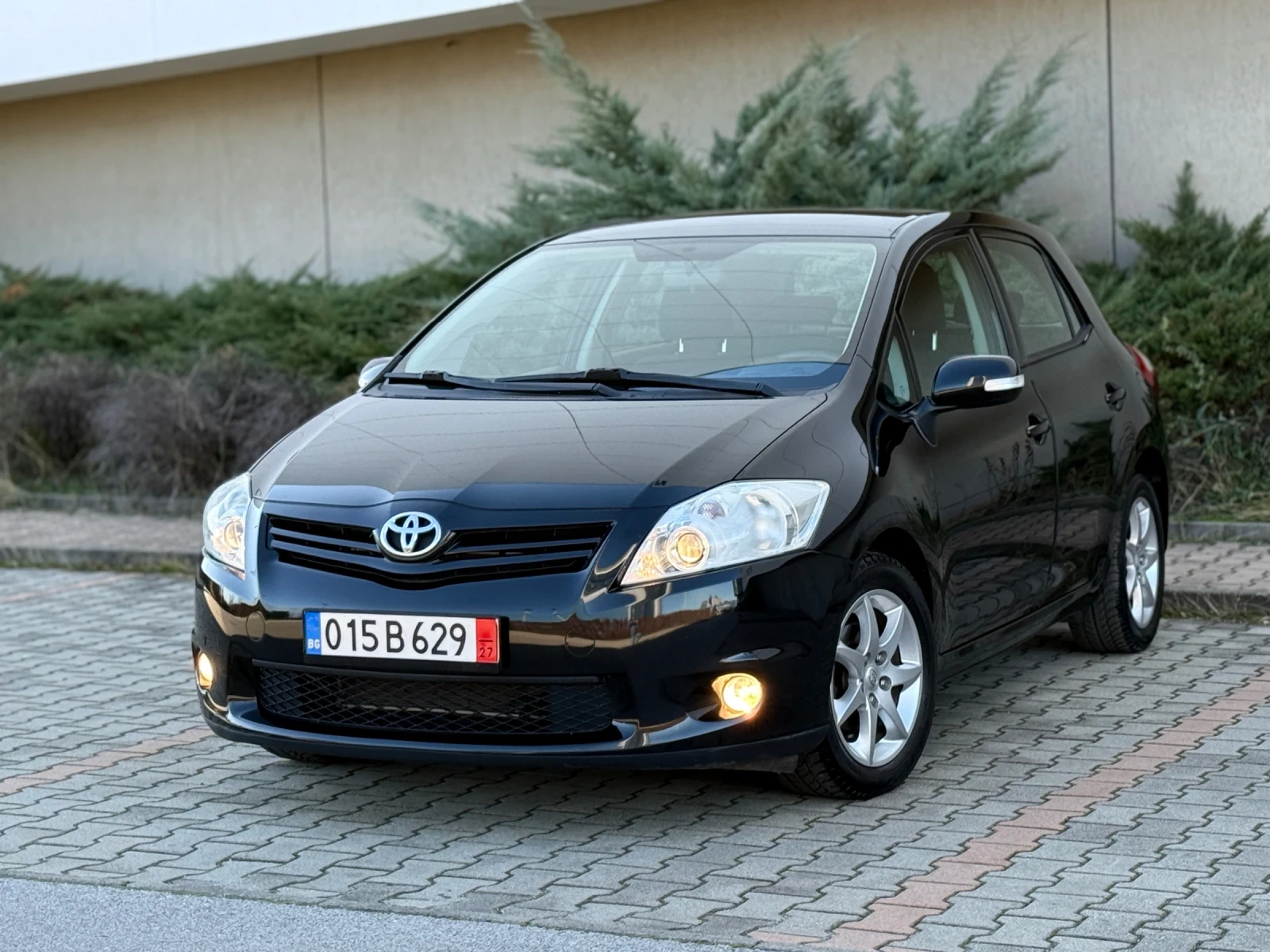 Toyota Auris 1.8i 147к.с. Фейслифт, снимка 1