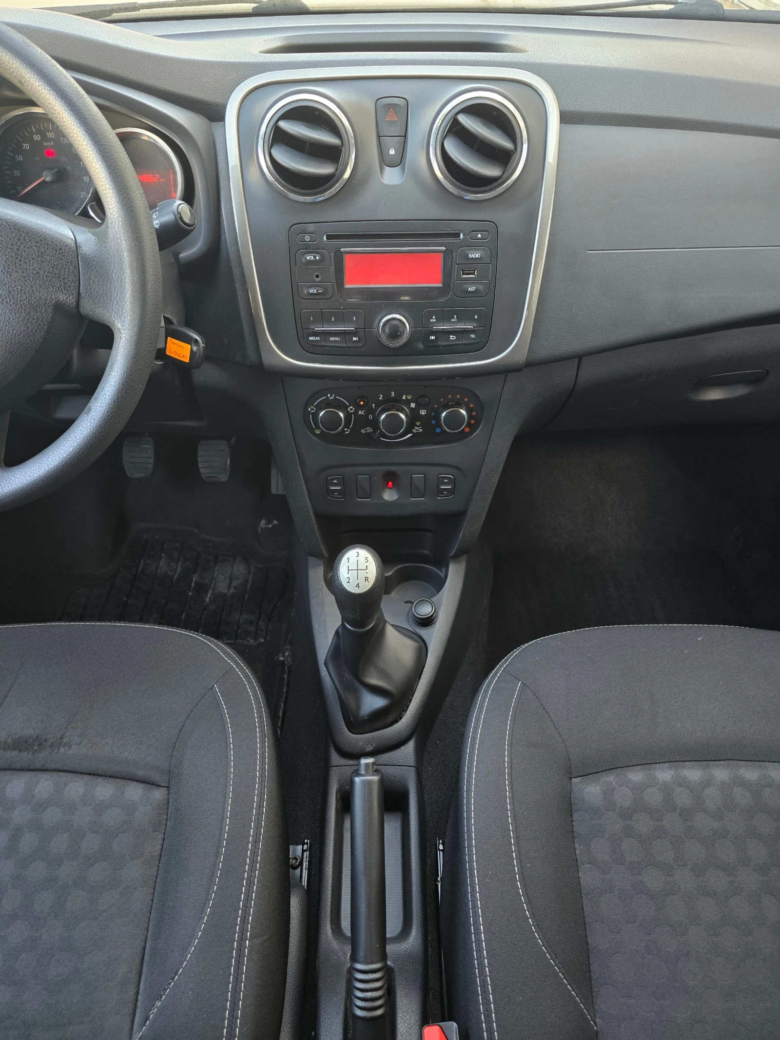 Dacia Sandero 1.5 dCi N1 - изображение 9