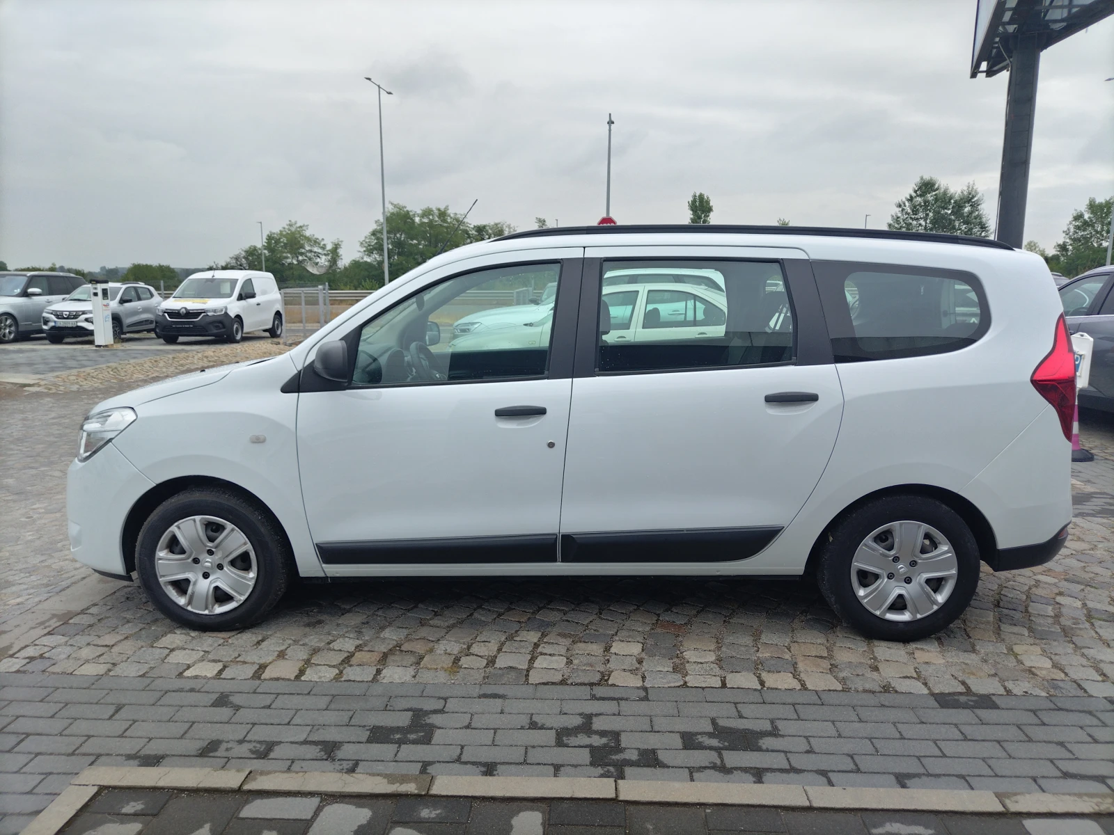 Dacia Lodgy 1.5dCi/95к.с - изображение 4