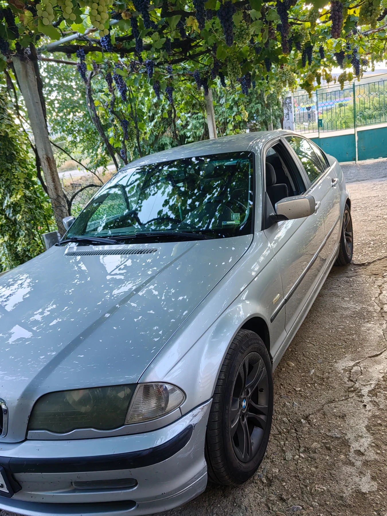 BMW 320 320d - изображение 10