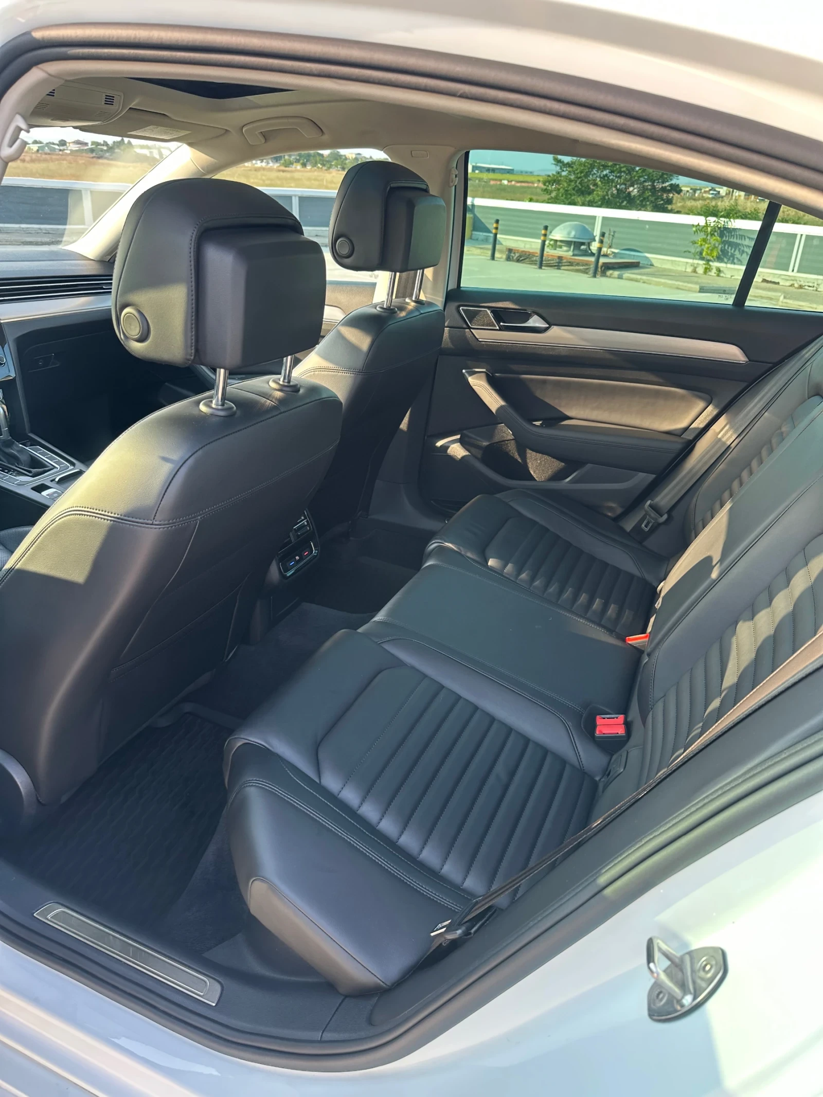 VW Passat 2.0BITDI, R-LINE, 4MOTION - изображение 9