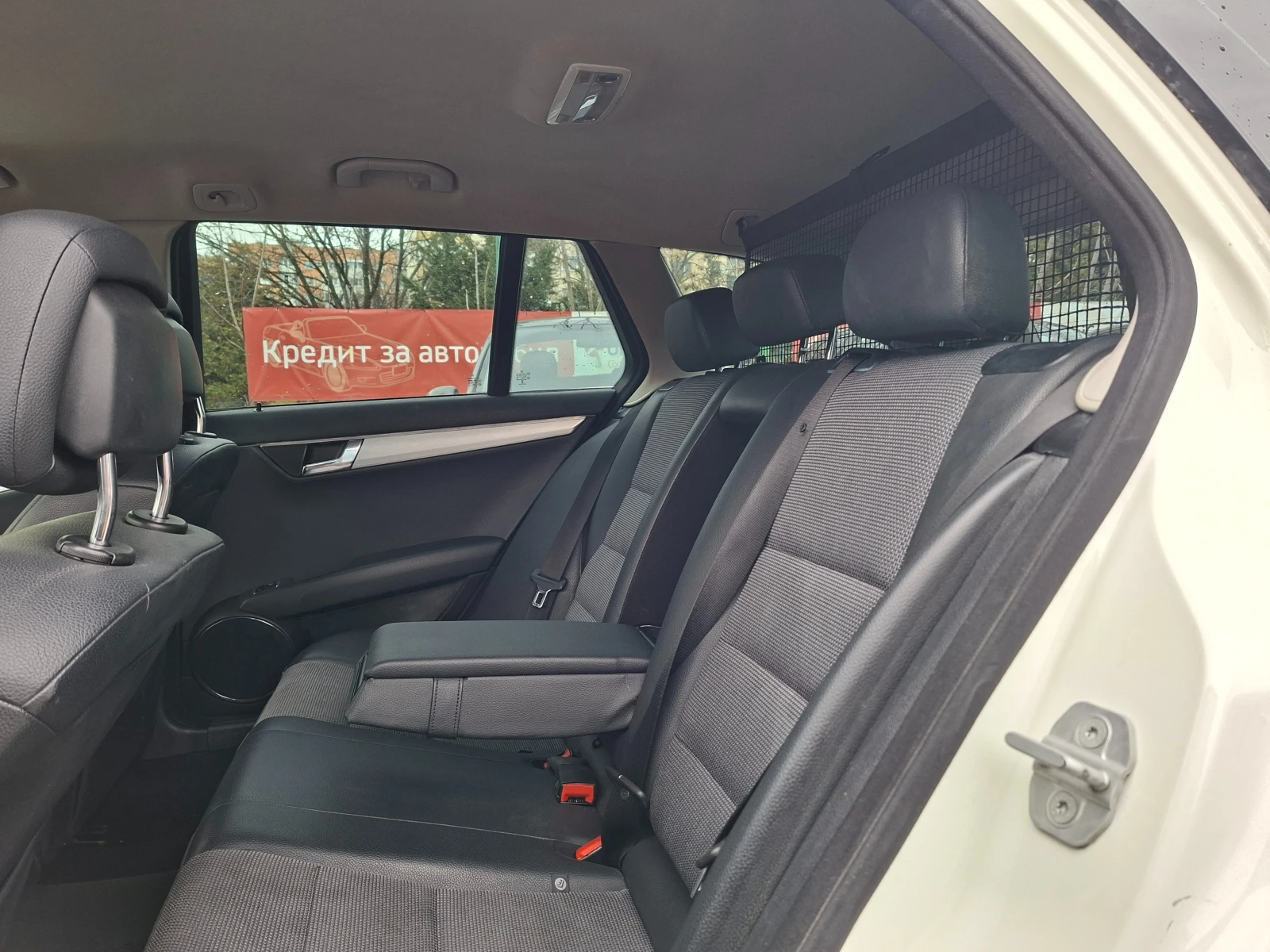 Mercedes-Benz C 220 2.2CDI* AVANTGARDE AMG* 36м. х 153EUR.* , снимка 9 - Автомобили и джипове - 54041977