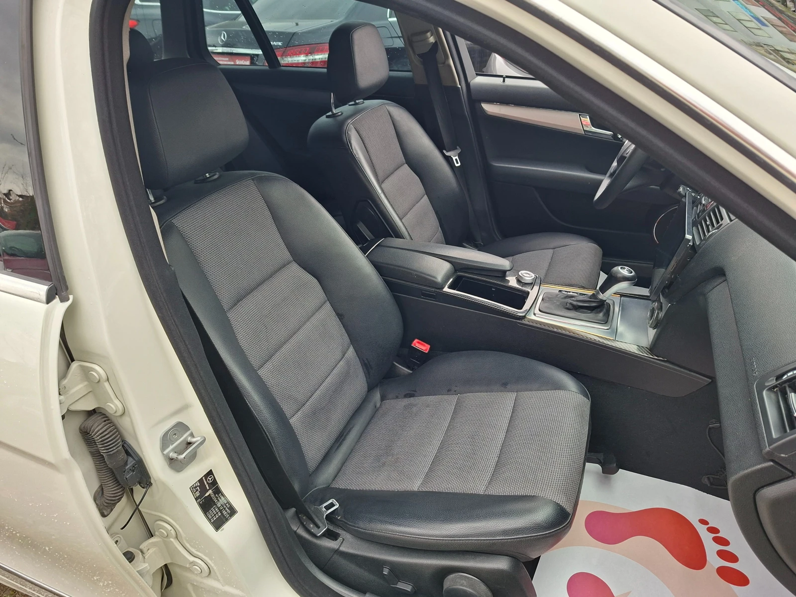 Mercedes-Benz C 220 2.2CDI* AVANTGARDE AMG* 36м. х 153EUR.* , снимка 12 - Автомобили и джипове - 54041977