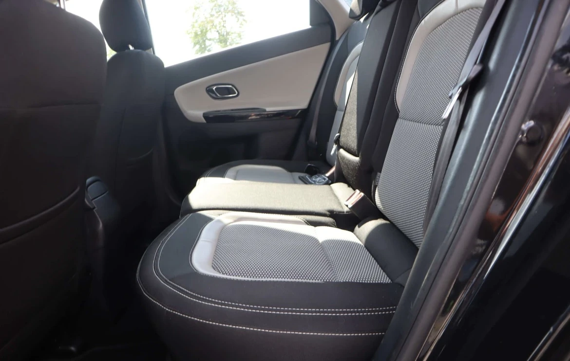 Kia Ceed 1.6, снимка 7 - Автомобили и джипове - 54081722