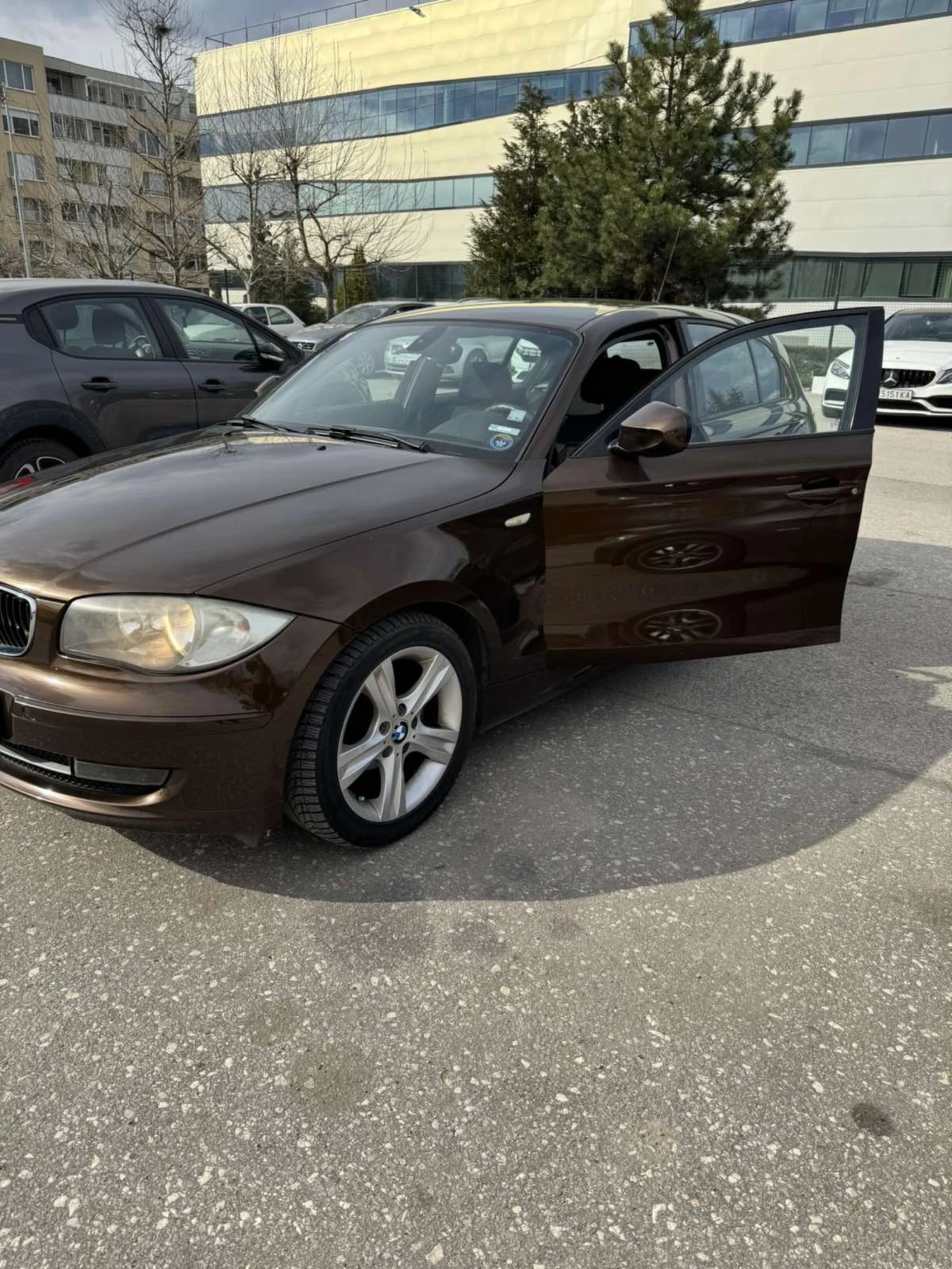 BMW 120, снимка 2 - Автомобили и джипове - 54215782
