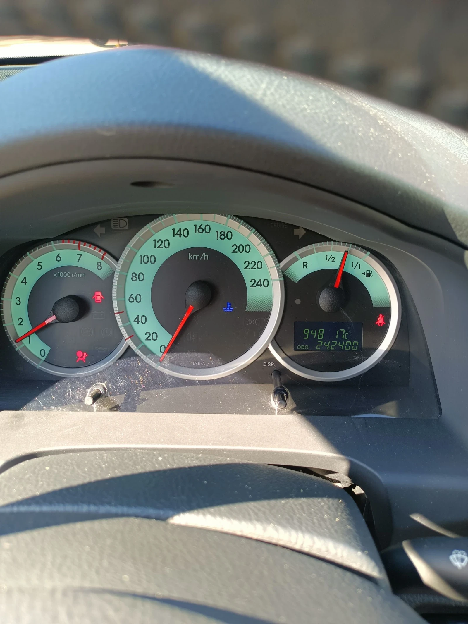 Toyota Corolla verso, снимка 8 - Автомобили и джипове - 54665493