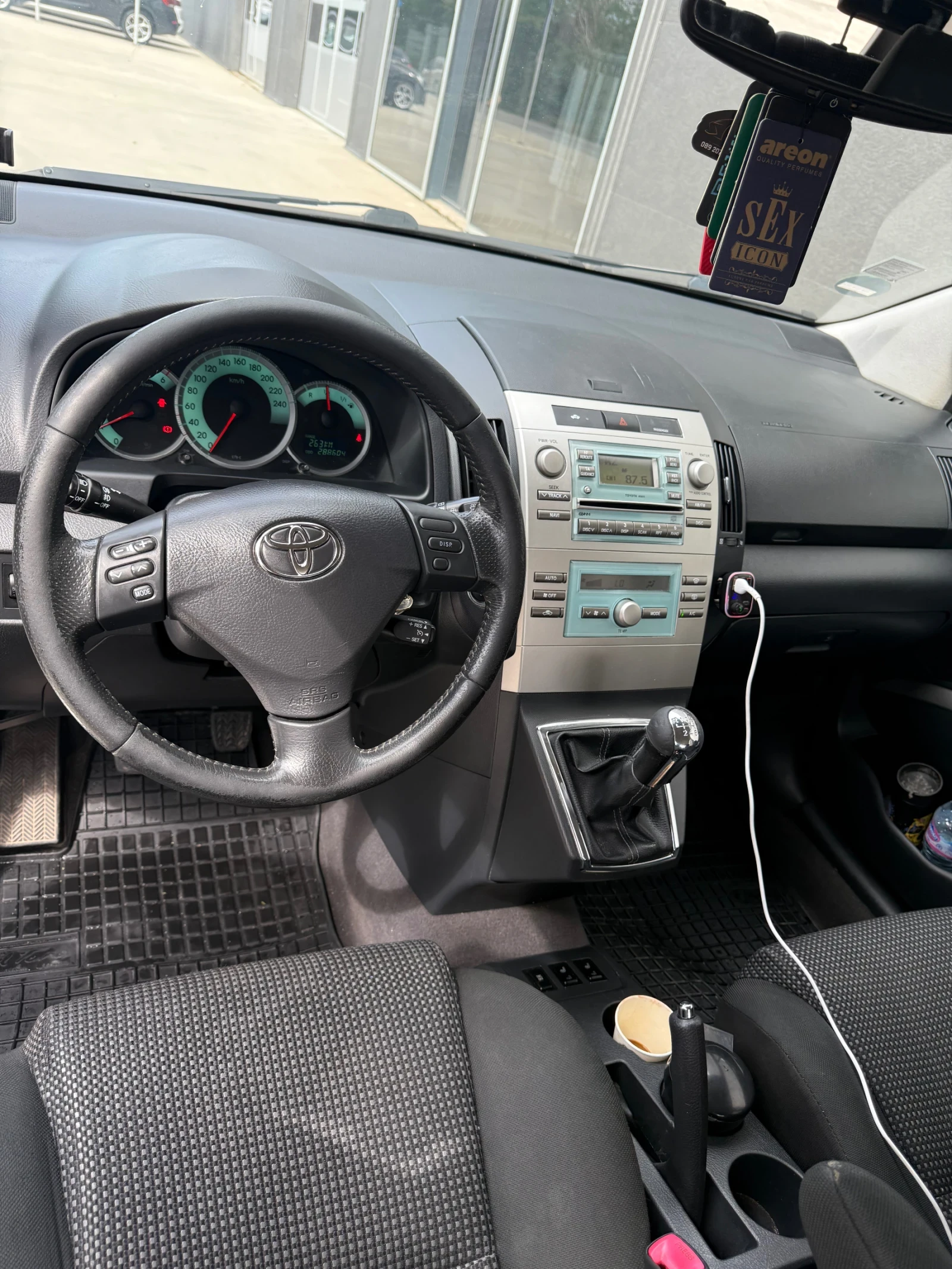 Toyota Corolla verso, снимка 5 - Автомобили и джипове - 54755080