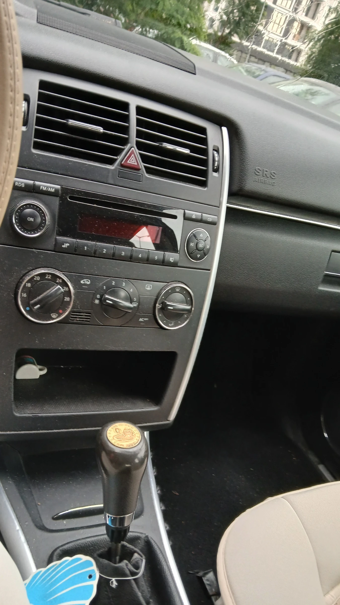 Mercedes-Benz B 150, снимка 9 - Автомобили и джипове - 54947799