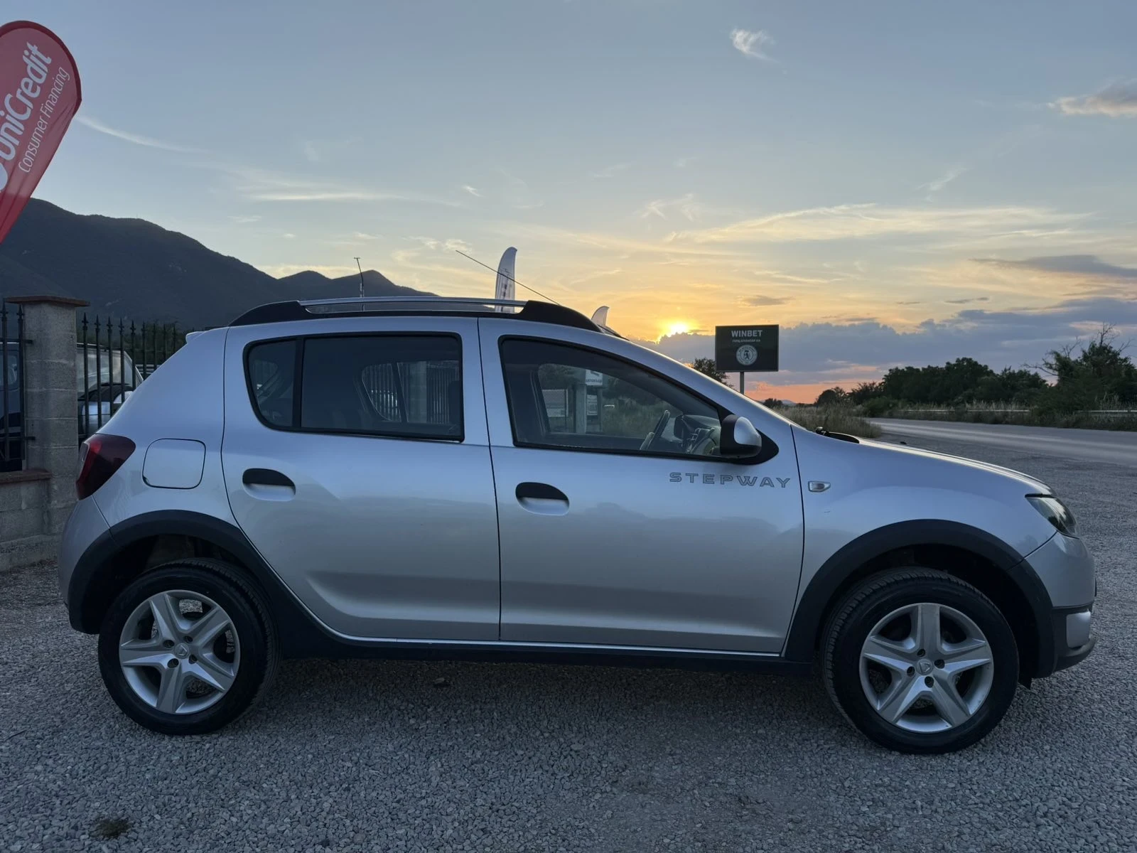 Dacia Sandero 1.5 DCI STEPWAY, снимка 5 - Автомобили и джипове - 54963303