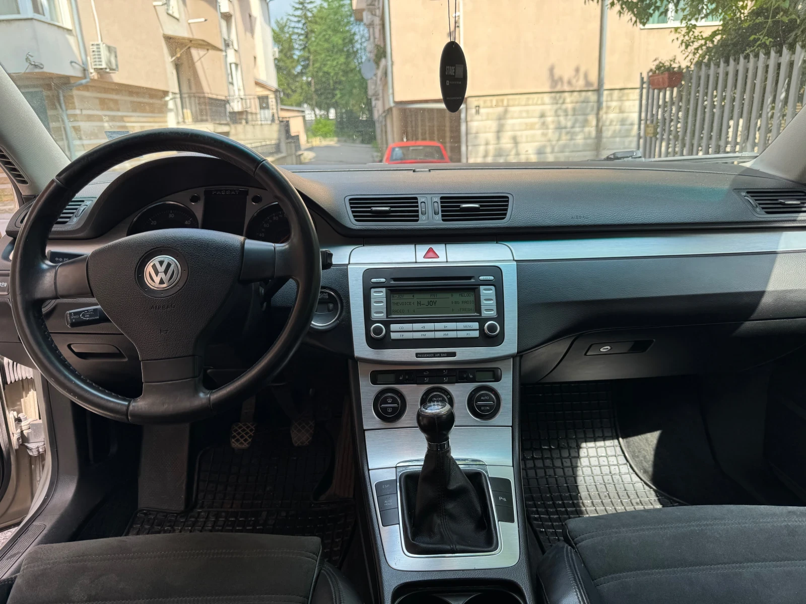 VW Passat 2.0 TDI 140к.с., снимка 6 - Автомобили и джипове - 55068089