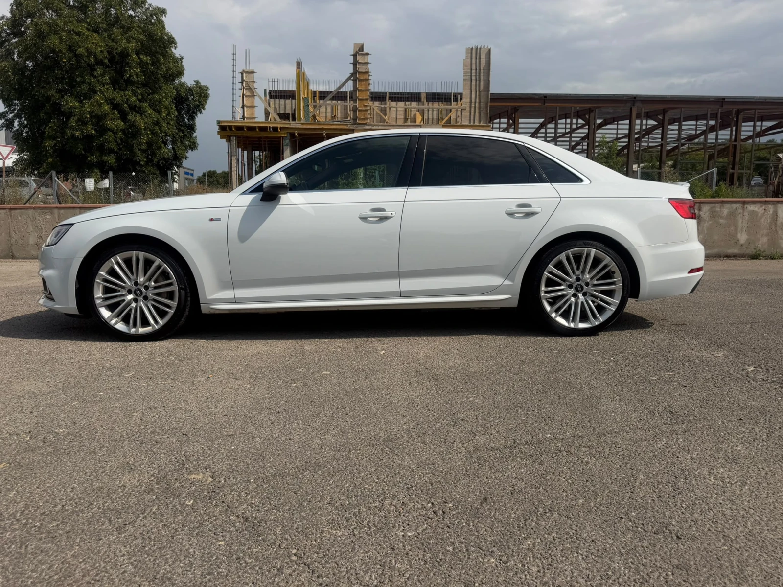 Audi A4, снимка 3 - Автомобили и джипове - 55656109