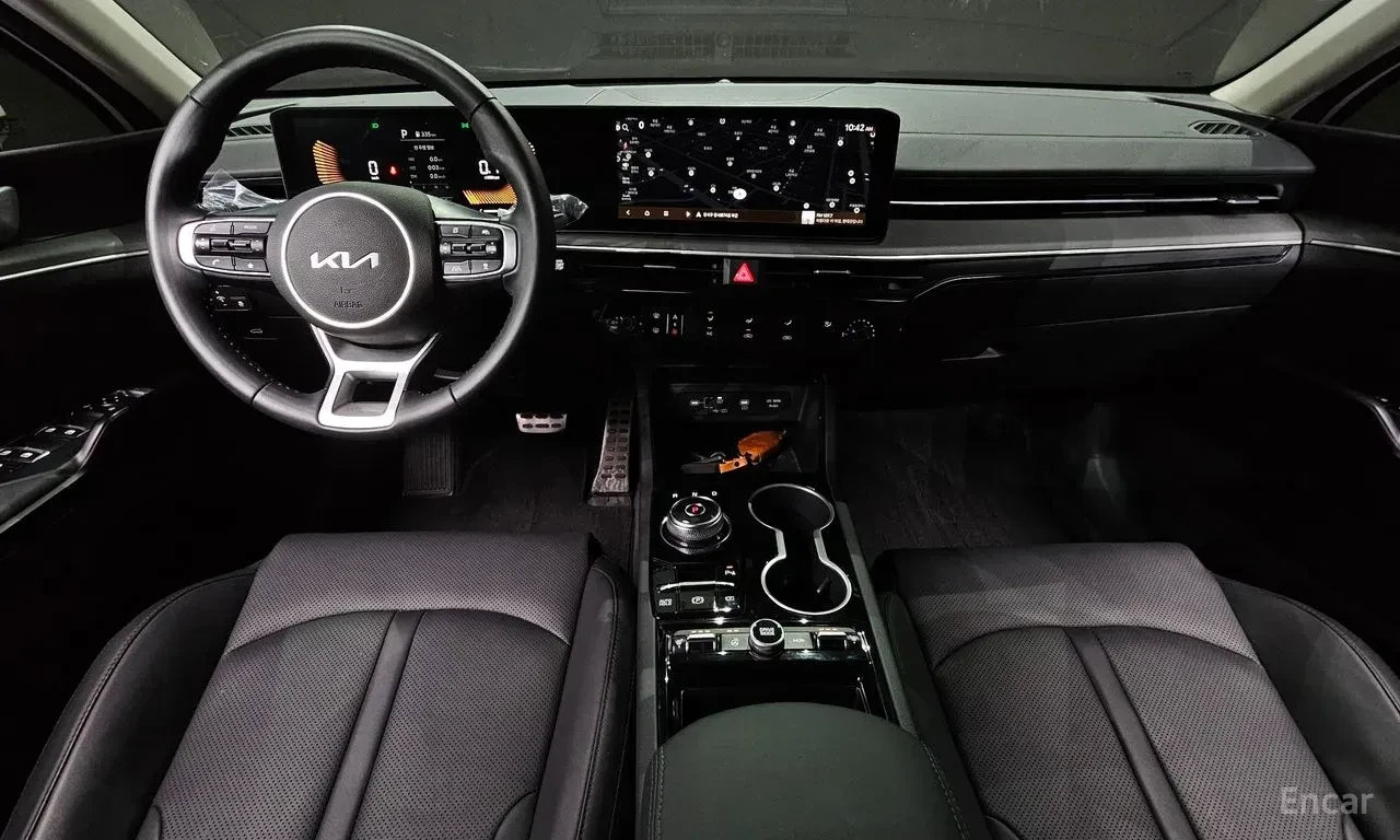 Kia K5 ДИСТРОНИК* ПОДГРЕВ* LANE* ASSIST* ПАНОРАМА* , снимка 6 - Автомобили и джипове - 56127382