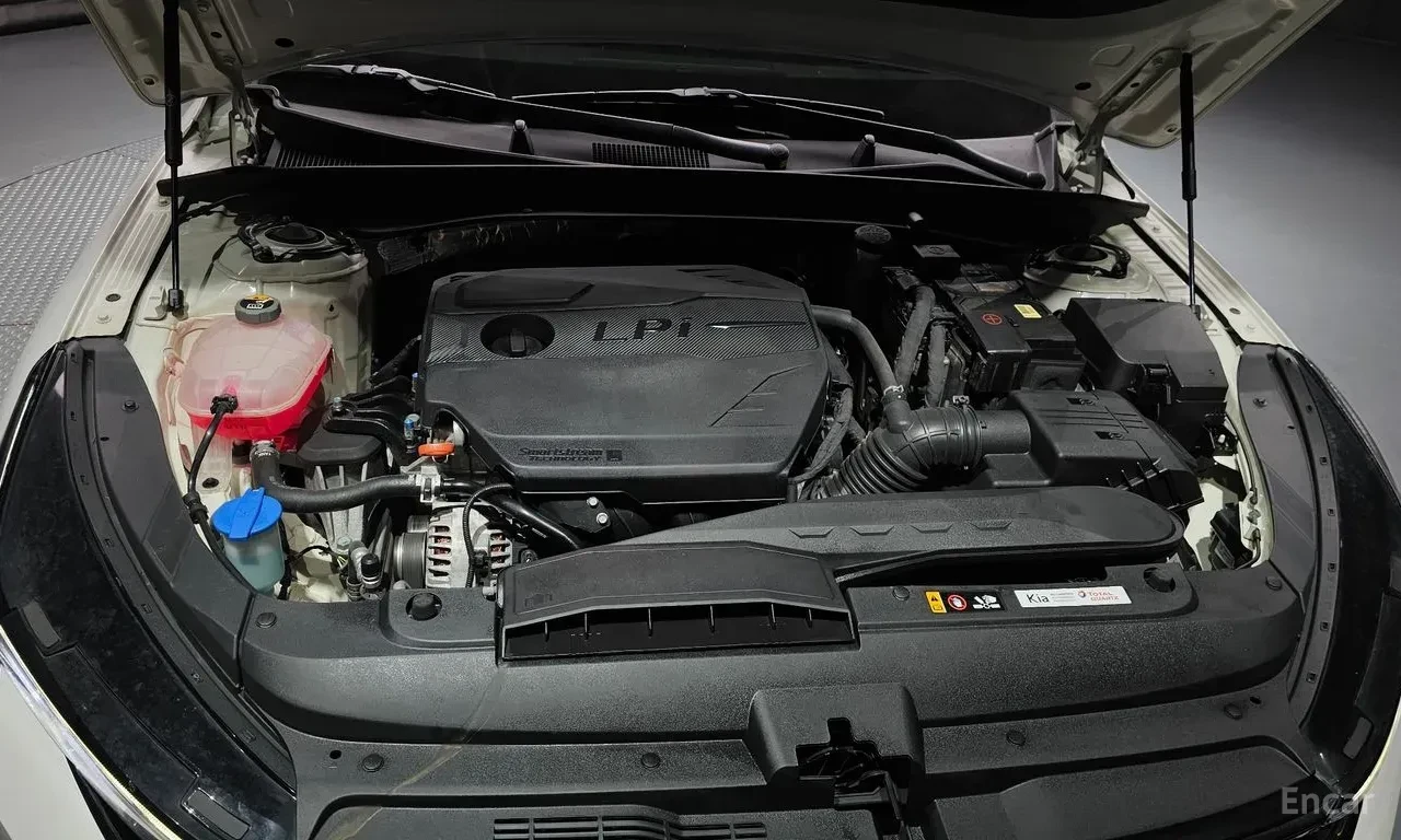 Kia K5 ДИСТРОНИК* ПОДГРЕВ* LANE* ASSIST* ПАНОРАМА* , снимка 16 - Автомобили и джипове - 56127382
