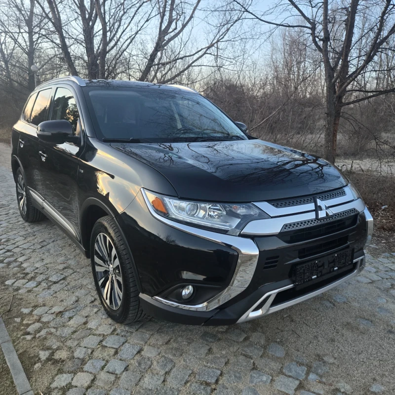 Mitsubishi Outlander 3.0L 4x4  7-местен , снимка 1 - Автомобили и джипове - 48576205