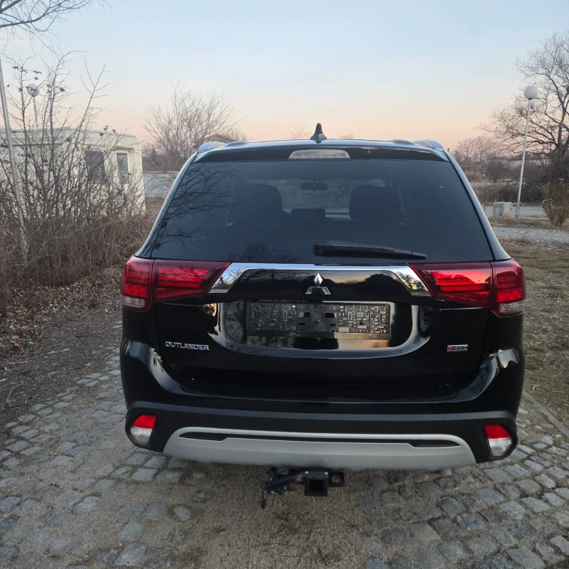 Mitsubishi Outlander 3.0L 4x4  7-местен , снимка 6 - Автомобили и джипове - 48576205