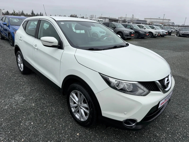 Nissan Qashqai (KATO НОВА), снимка 3 - Автомобили и джипове - 53332469