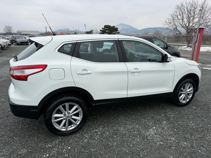 Nissan Qashqai (KATO НОВА), снимка 5 - Автомобили и джипове - 53332469