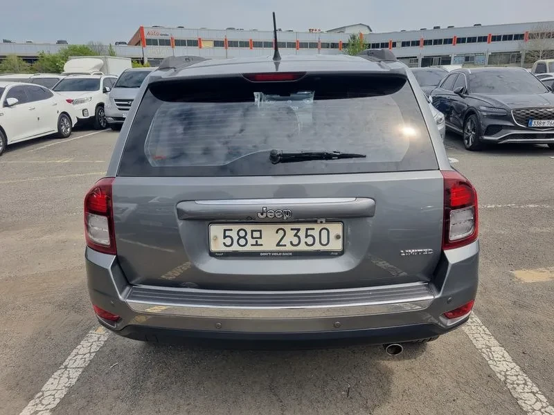 Jeep Compass, снимка 4 - Автомобили и джипове - 54463264