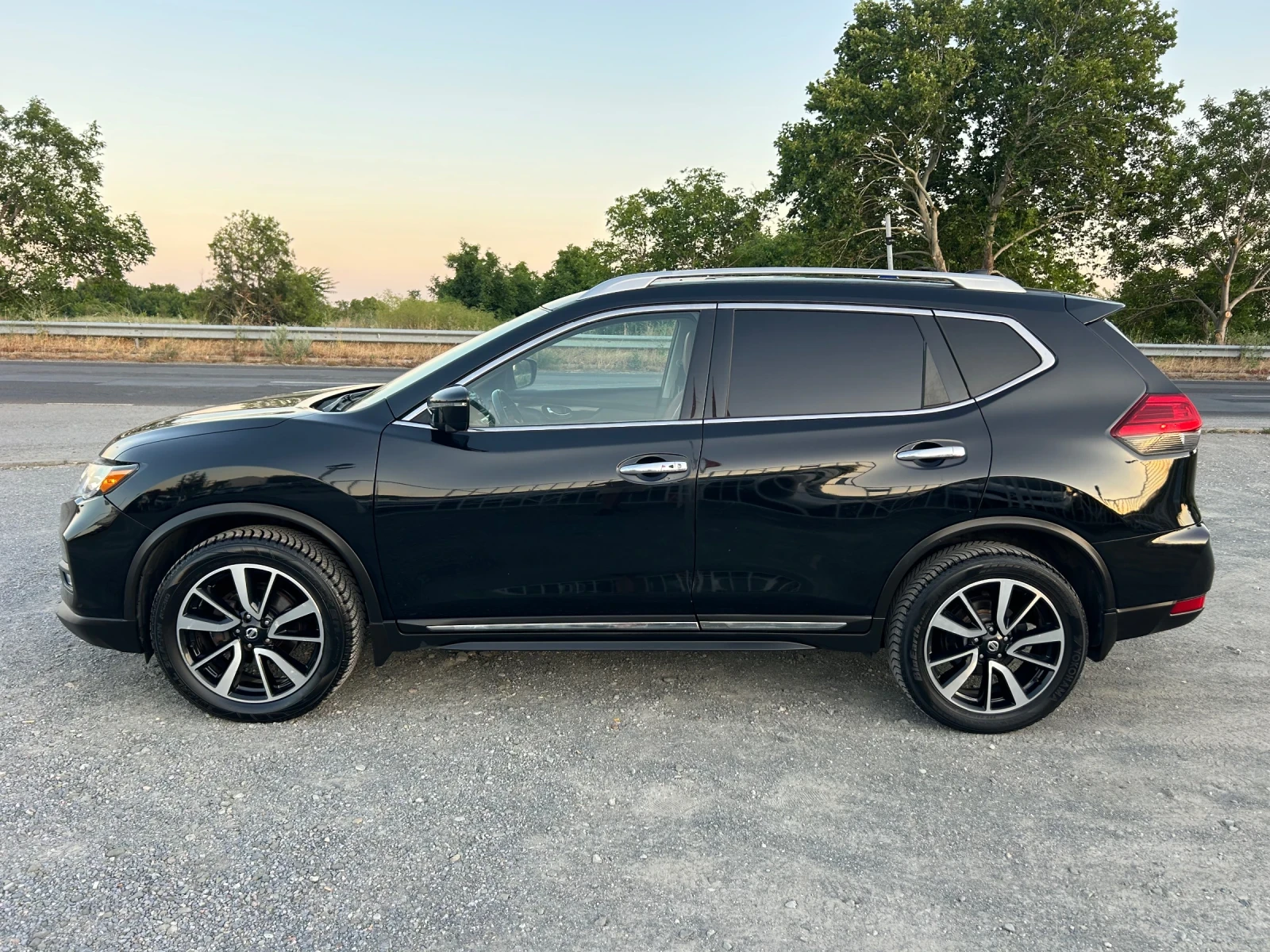 Nissan X-trail 2.5i FACELIFT / АВТОМАТИК / 360 КАМЕРА / ЕВРО6+  - изображение 8