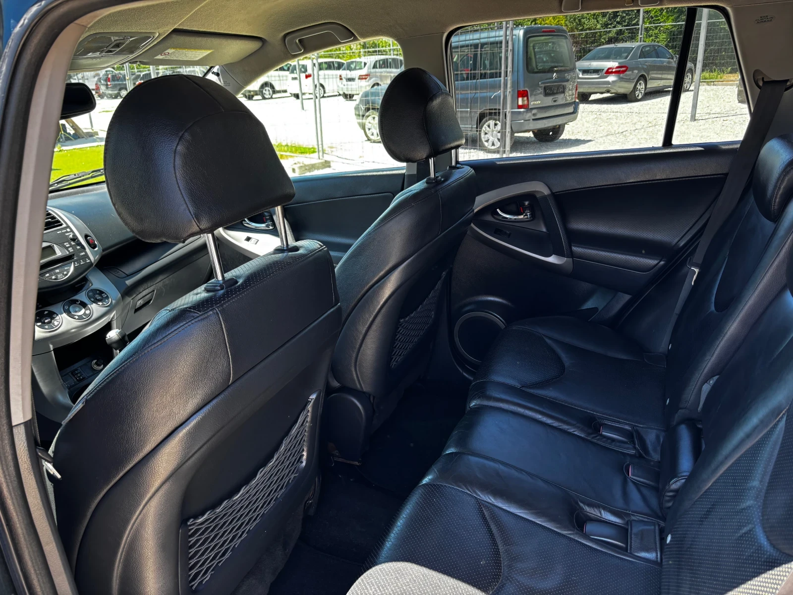 Toyota Rav4  - изображение 7