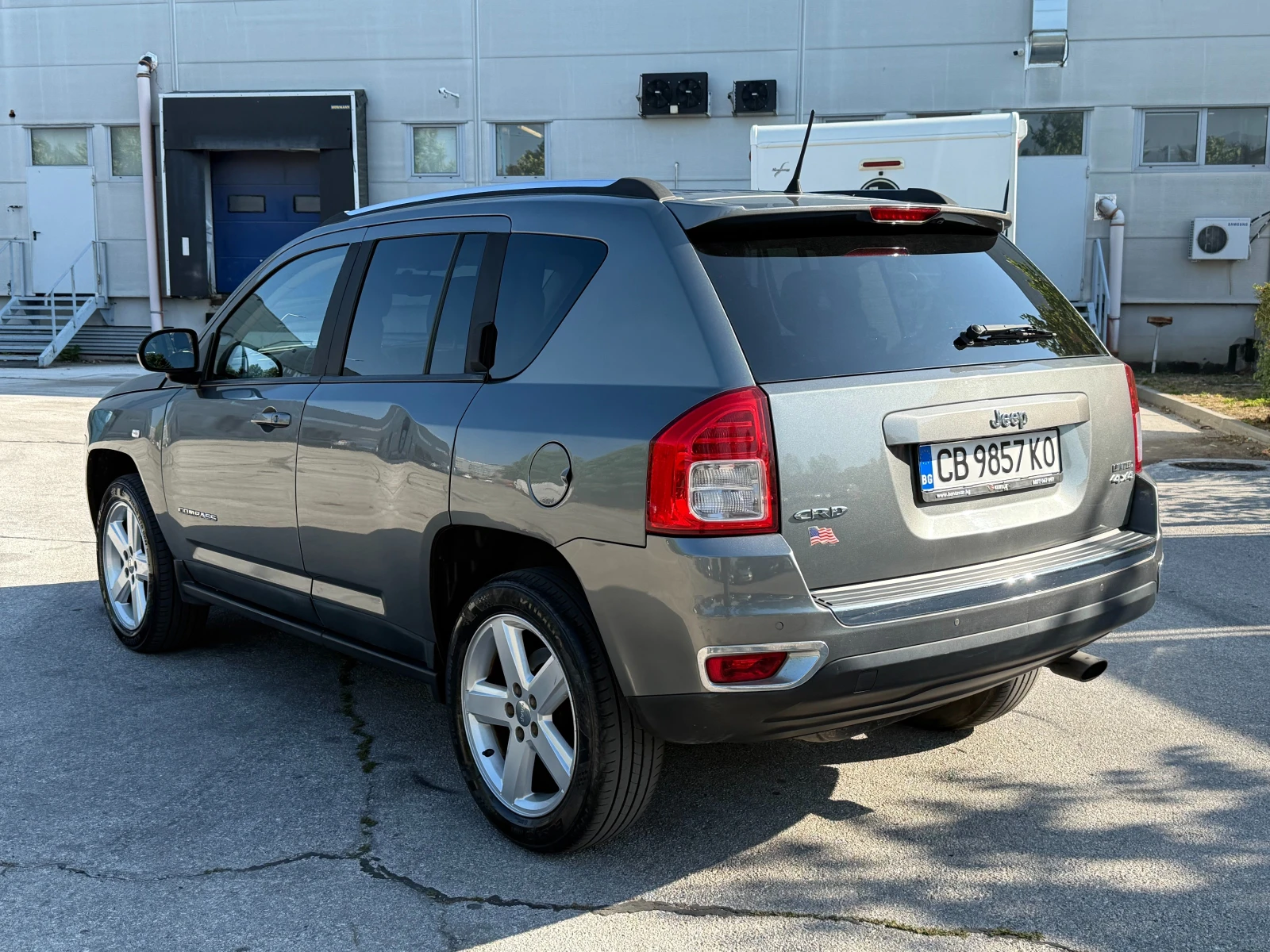 Jeep Compass 2.2d 163 к.с. - изображение 3