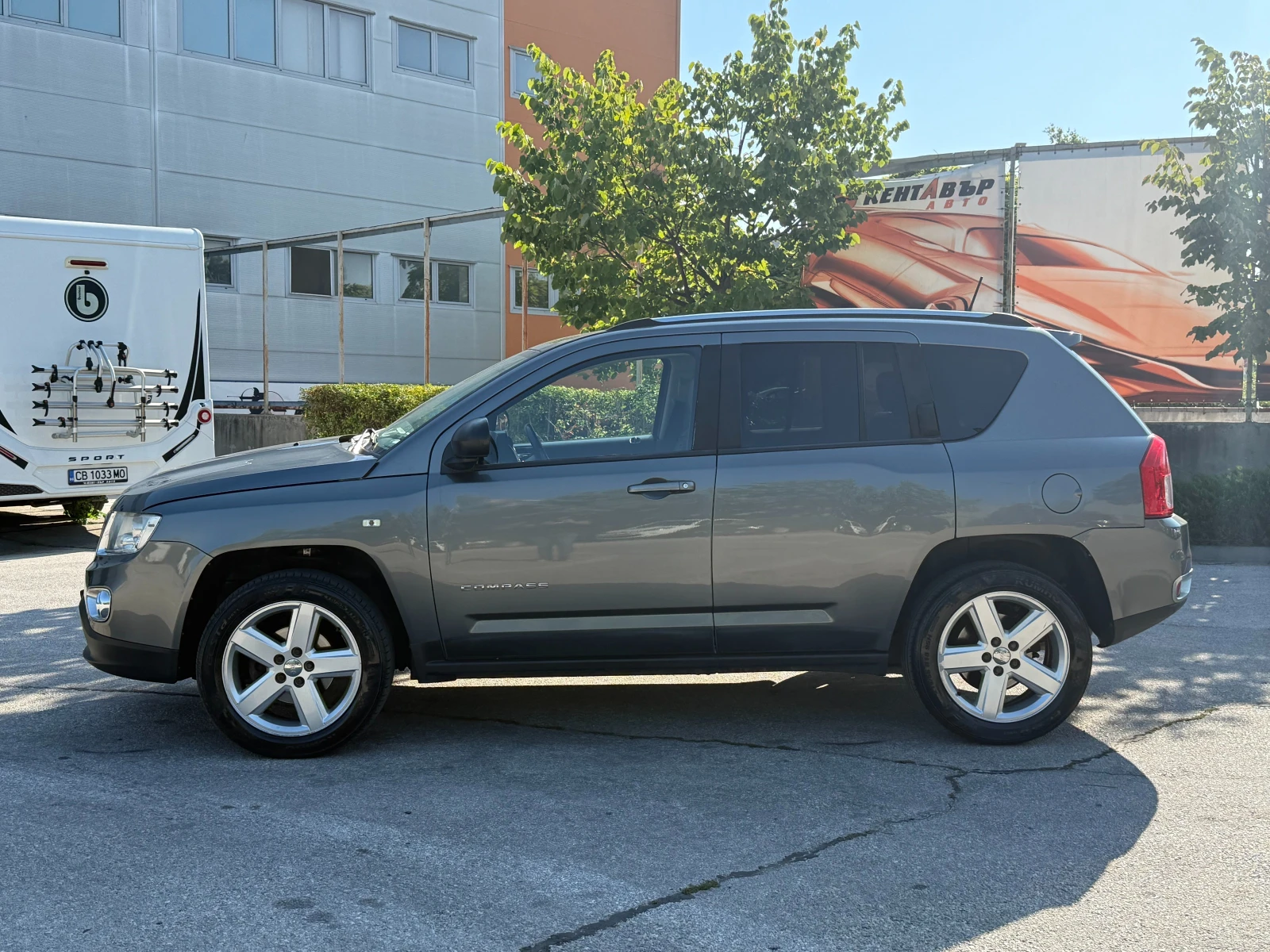 Jeep Compass 2.2d 163 к.с. - изображение 2