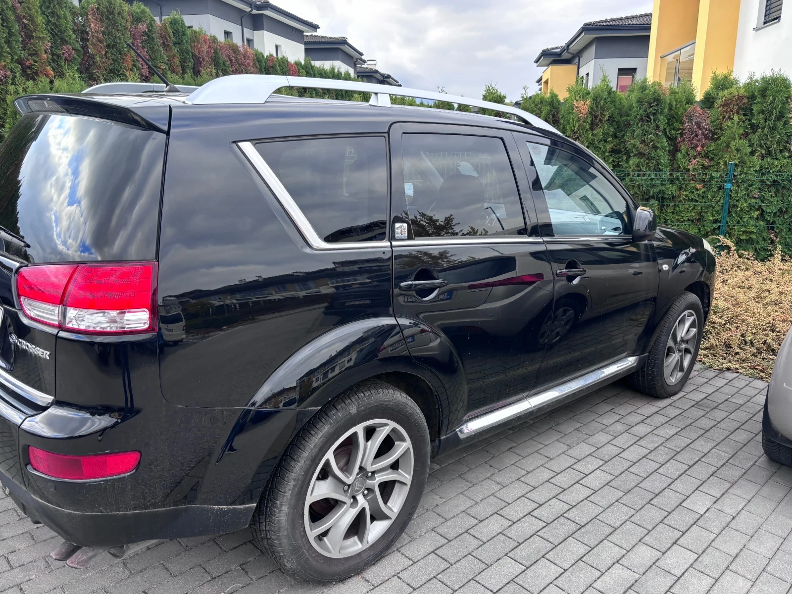 Citroen C-Crosser  - изображение 8