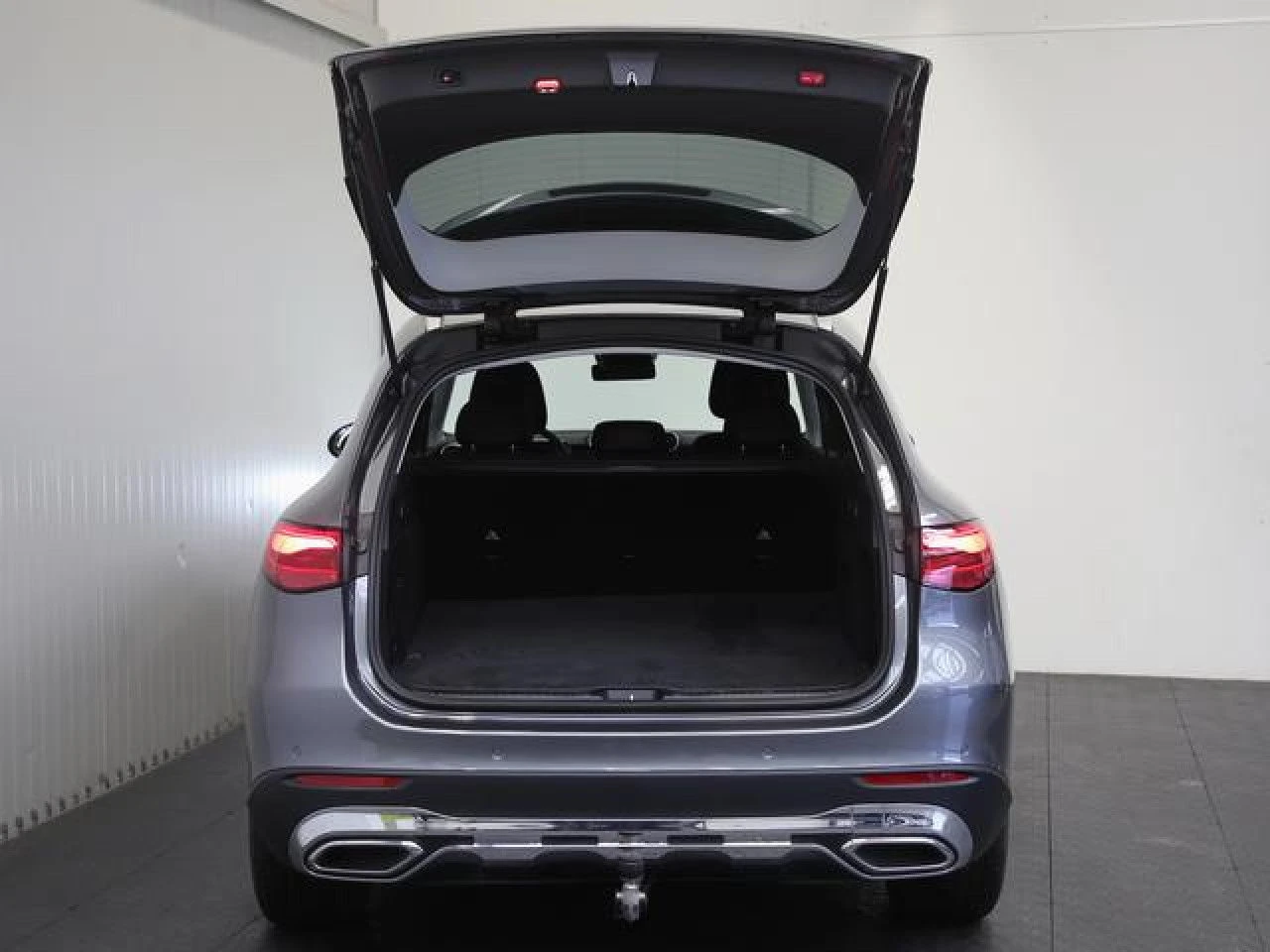 Mercedes-Benz GLC 220  - изображение 6