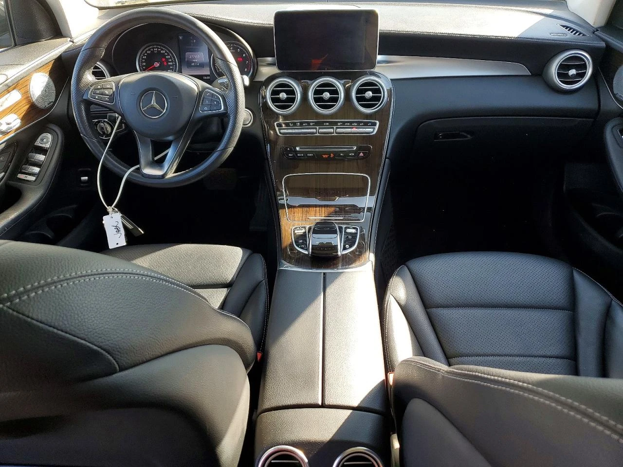 Mercedes-Benz GLC 300 4MATIC AMG PKG| BURMESTER| ПОДГРЕВ, снимка 8 - Автомобили и джипове - 54060819