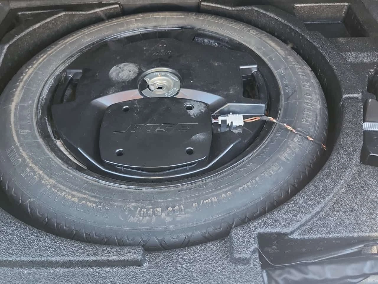 Audi Q3 TECHNIK| BANG & OLUFSEN| PANORAMA| CARFAX| , снимка 14 - Автомобили и джипове - 54318134