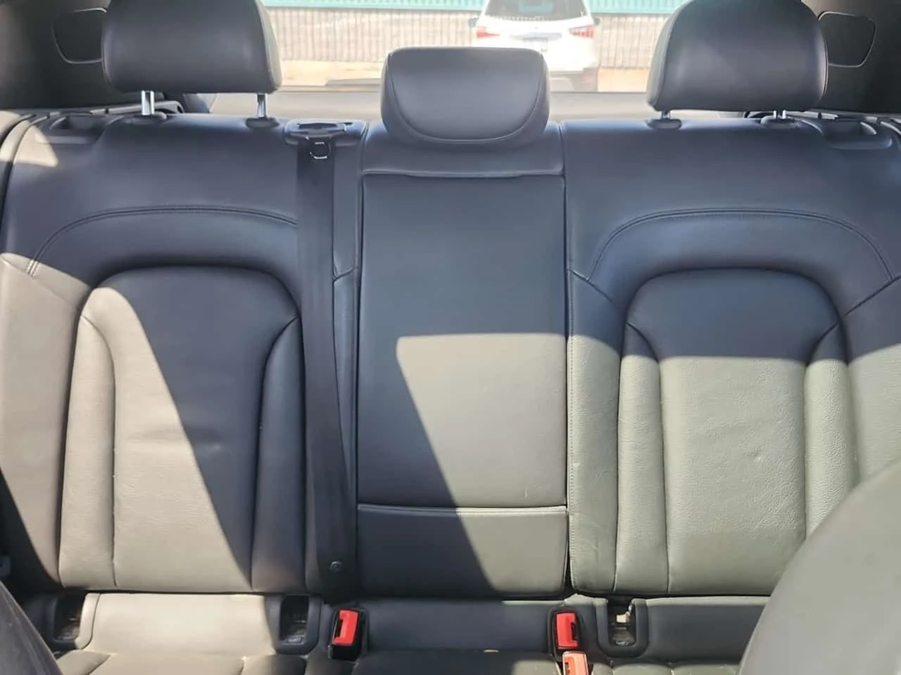 Audi Q3 TECHNIK| BANG & OLUFSEN| PANORAMA| CARFAX| , снимка 11 - Автомобили и джипове - 54318134